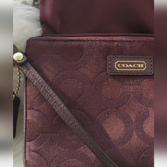 Coach Burgundy Signature Wristlet - Picture 6 of 16